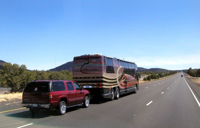 Rv behind tow cars motorhome hitch